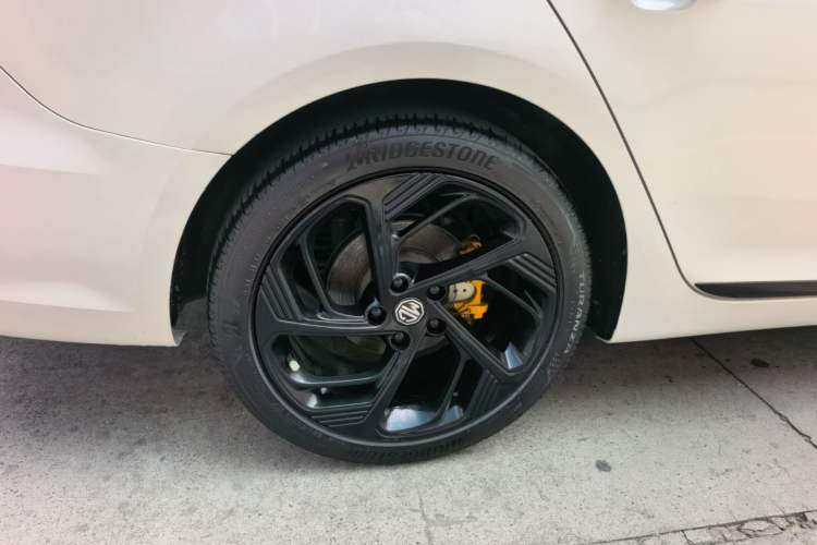 Used MG 6 2021 Pro 1.5T Automatic Trophy Luxury Edition Right Rear Wheel Hub