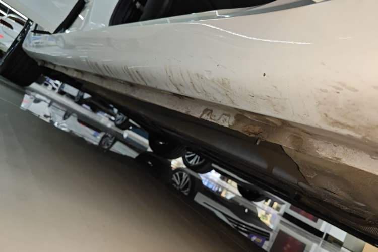 Used MG 6 2021 1.5T Automatic Lingchao Edition Right Side Sill
