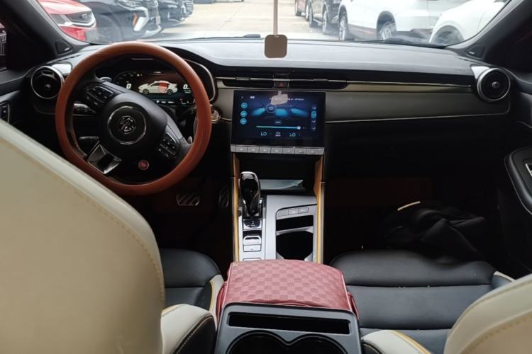 Used MG 6 2021 Pro 1.5T Automatic Trophy Flagship Edition Center Console