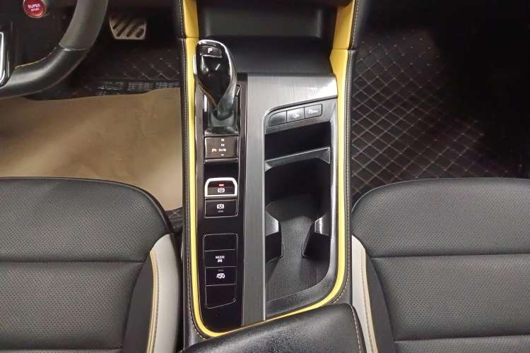 Used MG 6 2021 Pro 1.5T Automatic Trophy Smart Drive Flagship Edition Gear Lever