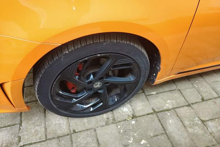 Used MG 6 2021 Pro 1.5T Automatic Trophy Luxury Edition Left Front Wheel Hub