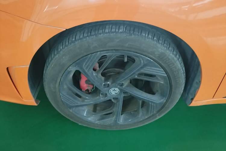 Used MG 6 2021 Pro 1.5T Automatic Trophy Luxury Edition Left Front Wheel Hub