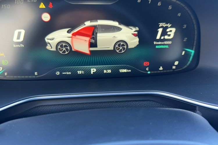 Used MG 6 2021 Pro 1.5T Automatic Trophy Smart Drive Flagship Edition Odometer Close Up