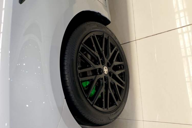 Used MG 6 2023 1.5T XLINE Shark-Hunting Edition Exterior 4
