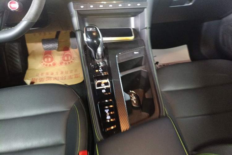 Used MG 6 2023 1.5T XLINE Shark-Hunting Edition Gear Lever
