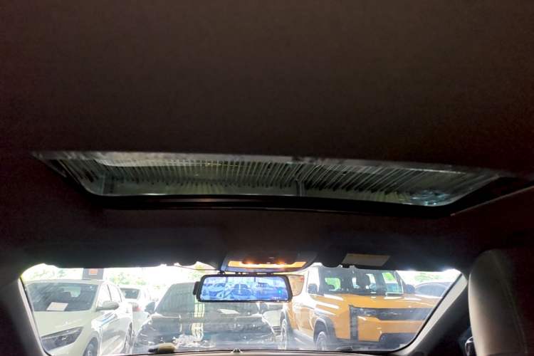 Used MG 6 2023 1.5T XLINE Shark-Hunting Edition Headliner
