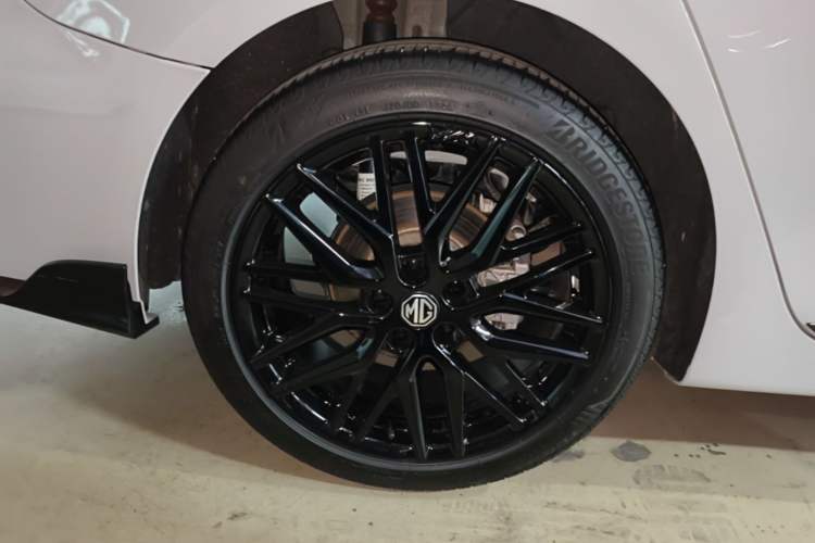 Used MG 6 2023 1.5T XLINE Shark-Hunting Edition Right Rear Wheel Hub