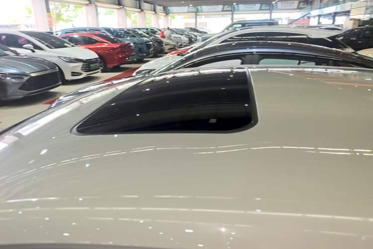Used MG 6 2023 1.5T XLINE Shark-Hunting Edition Roof