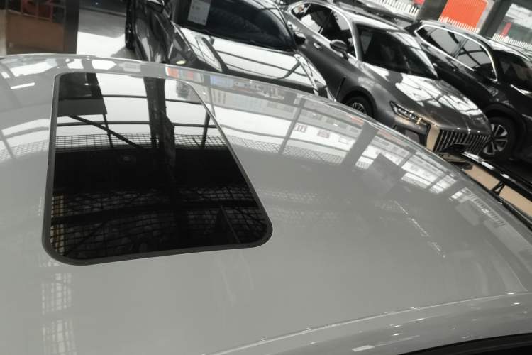 Used MG 6 2023 1.5T XLINE Shark-Hunting Edition Roof