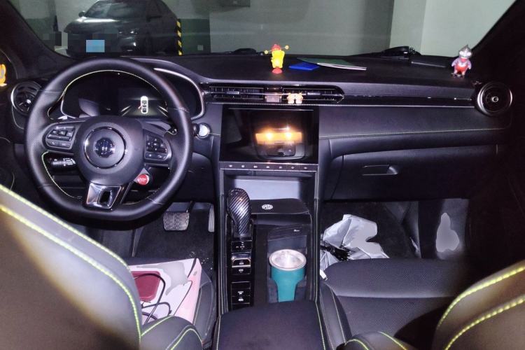 Used MG 6 2023 1.5T XLINE Shark-Hunting Edition Center Console