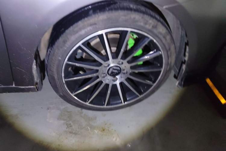 Used MG 6 2023 1.5T XLINE Shark-Hunting Edition Right Front Wheel Hub
