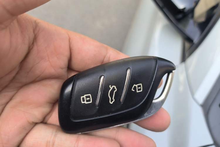 Used MG 6 2023 1.5T XLINE Shark-Hunting Edition Vehicle Key