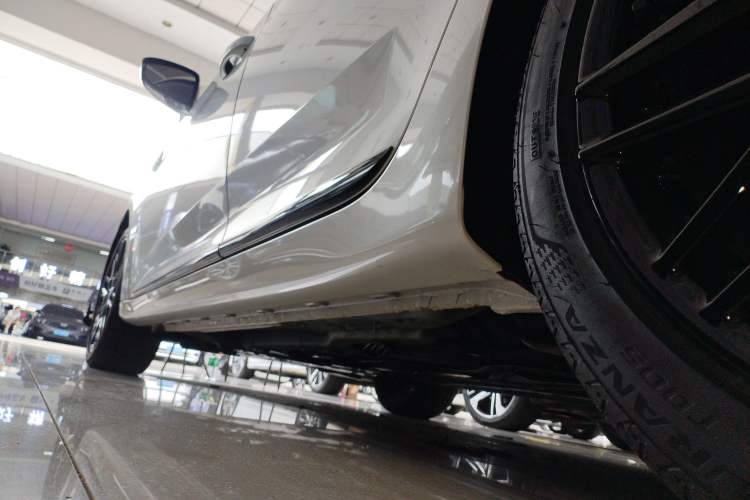 Used MG 6 2023 1.5T XLINE Shark-Hunting Edition Left Side Sill
