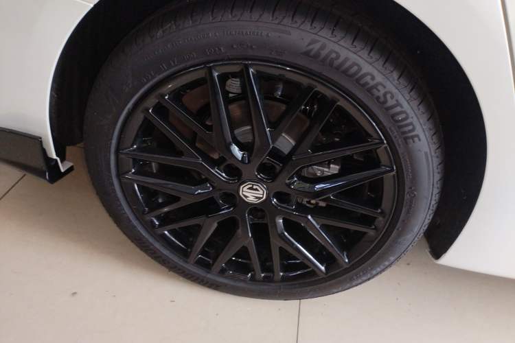 Used MG 6 2023 1.5T XLINE Shark-Hunting Edition Right Rear Wheel Hub