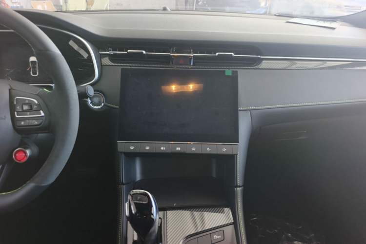 Used MG 6 2025 1.5T XLINE Shark-Hunting Edition Audio And AC Panel