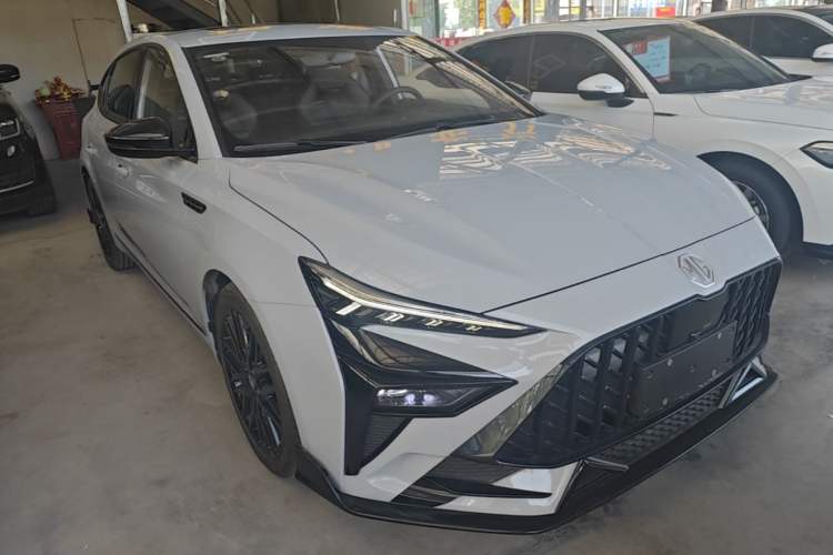 Used MG 6 2025 1.5T XLINE Shark-Hunting Edition Front Right 45 Deg