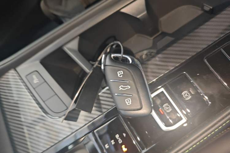 Used MG 6 2025 1.5T XLINE Shark-Hunting Edition Vehicle Key