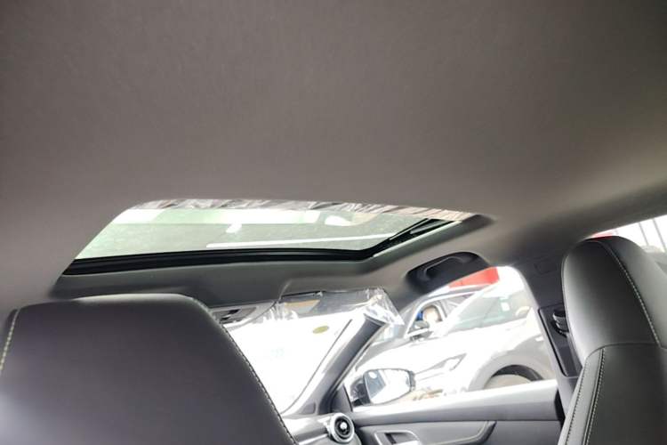 Used MG 6 2025 1.5T XLINE Shark-Hunting Edition Headliner