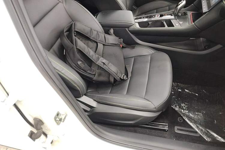 Used MG 6 2025 1.5T XLINE Shark-Hunting Edition Right Front Seat