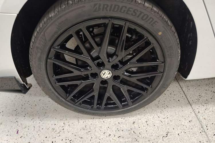 Used MG 6 2025 1.5T XLINE Shark-Hunting Edition Right Rear Wheel Hub