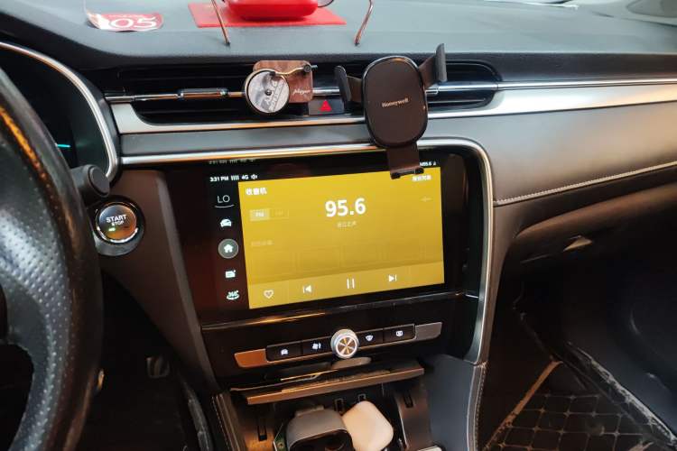 Used MG 6 New Energy 2018 45T E-DRIVE Intelligent Drive Hybrid PILOT Super Internet Edition Audio And AC Panel