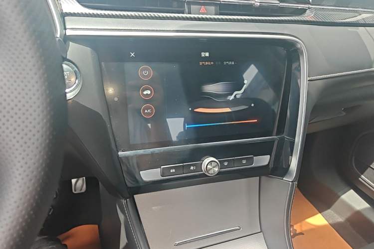 Used MG 6 New Energy 2018 45T E-DRIVE Intelligent Hybrid Premium Internet Edition Audio And AC Panel