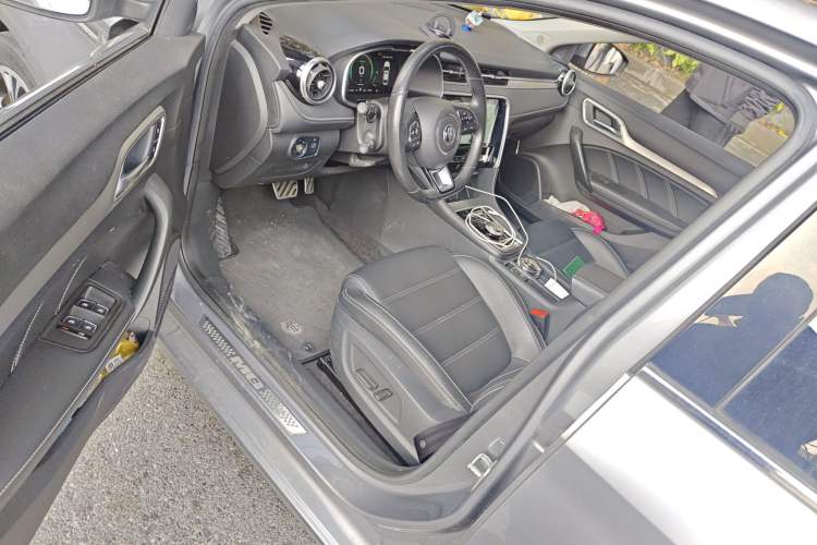 Used MG 6 New Energy 2018 45T E-DRIVE Intelligent Hybrid Premium Internet Edition Driver Seat