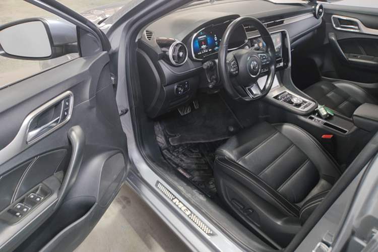 Used MG 6 New Energy 2018 45T E-DRIVE Intelligent Drive Hybrid PILOT Super Internet Edition Driver Seat