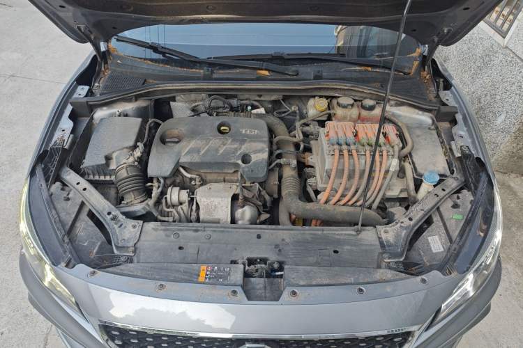 Used MG 6 New Energy 2018 45T E-DRIVE Intelligent Hybrid Premium Internet Edition Engine Bay