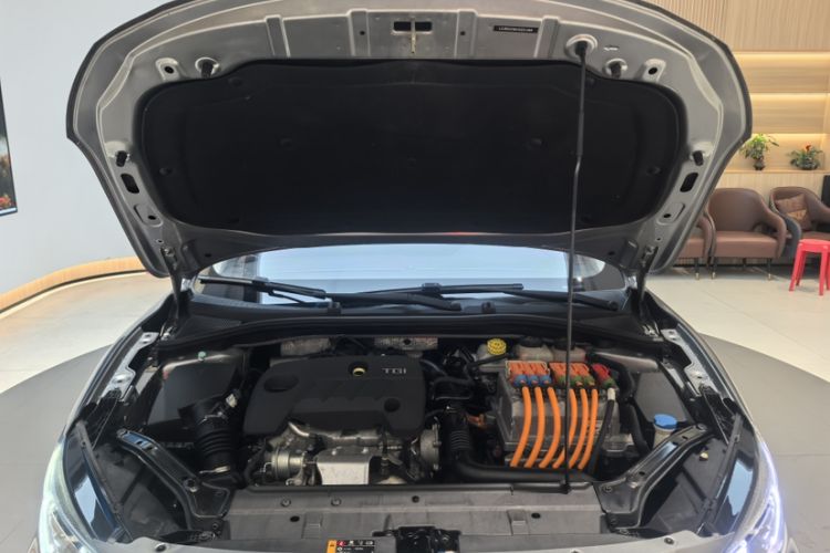 Used MG 6 New Energy 2018 45T E-DRIVE Intelligent Drive Hybrid PILOT Super Internet Edition Engine Bay