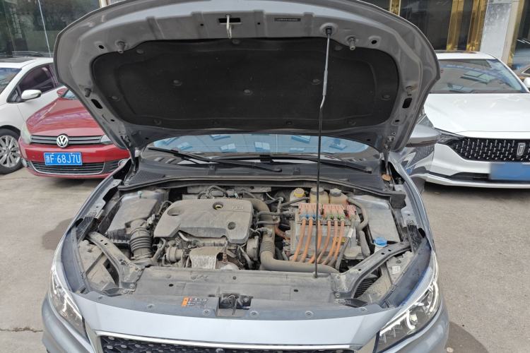 Used MG 6 New Energy 2018 45T E-DRIVE Intelligent Hybrid Premium Internet Edition Engine Bay