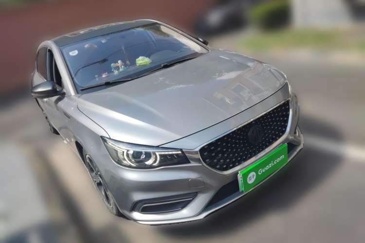 Used MG 6 New Energy 2018 45T E-DRIVE Intelligent Hybrid Premium Internet Edition Front Right 45 Deg