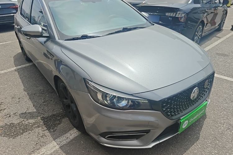 Used MG 6 New Energy 2018 45T E-DRIVE Intelligent Hybrid Premium Internet Edition Front Right 45 Deg