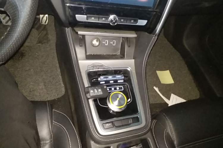 Used MG 6 New Energy 2018 45T E-DRIVE Intelligent Hybrid Premium Internet Edition Gear Lever