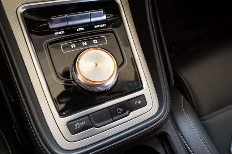 Used MG 6 New Energy 2018 45T E-DRIVE Intelligent Drive Hybrid PILOT Super Internet Edition Gear Lever