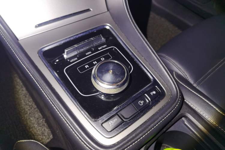 Used MG 6 New Energy 2018 45T E-DRIVE Intelligent Drive Hybrid PILOT Super Internet Edition Gear Lever