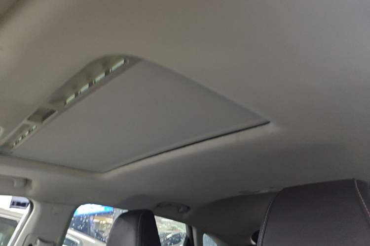 Used MG 6 New Energy 2018 45T E-DRIVE Intelligent Hybrid Premium Internet Edition Headliner