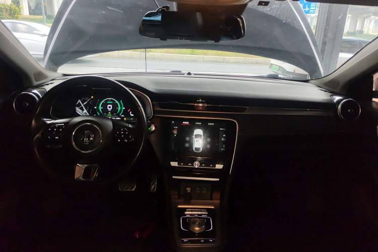 Used MG 6 New Energy 2018 45T E-DRIVE Intelligent Drive Hybrid PILOT Super Internet Edition Interior 2
