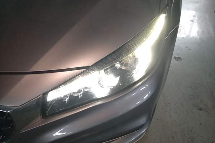 Used MG 6 New Energy 2018 45T E-DRIVE Intelligent Hybrid Premium Internet Edition Left Front Headlight