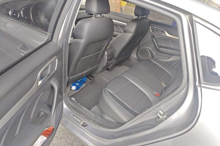 Used MG 6 New Energy 2018 45T E-DRIVE Intelligent Hybrid Premium Internet Edition Left Rear Seat