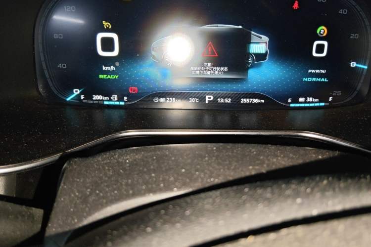 Used MG 6 New Energy 2018 45T E-DRIVE Intelligent Hybrid Premium Internet Edition Odometer Close Up