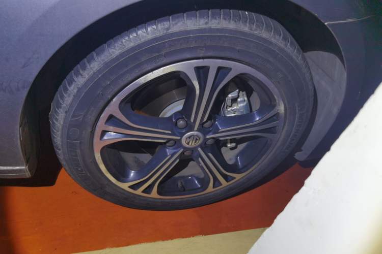 Used MG 6 New Energy 2018 45T E-DRIVE Intelligent Drive Hybrid PILOT Super Internet Edition Right Front Wheel Hub