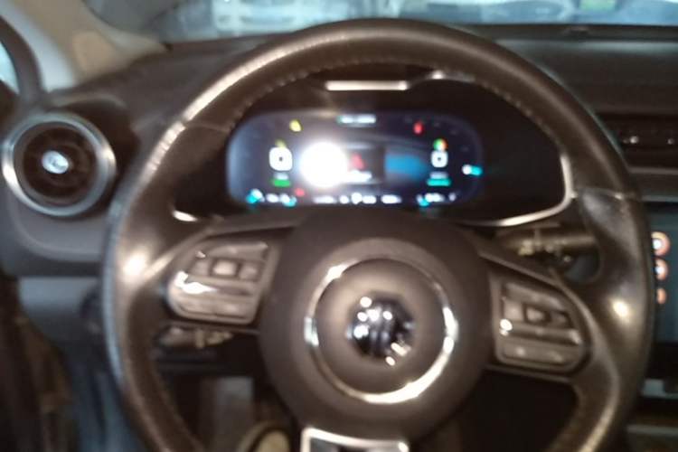 Used MG 6 New Energy 2018 45T E-DRIVE Intelligent Hybrid Premium Internet Edition Steering Wheel