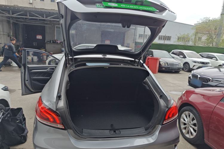 Used MG 6 New Energy 2018 45T E-DRIVE Intelligent Hybrid Premium Internet Edition Trunk