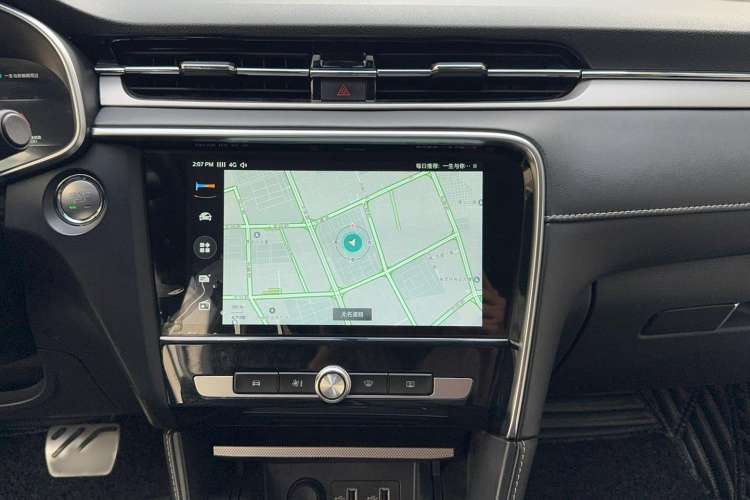 Used MG 6 New Energy 2018 45T E-DRIVE Intelligent Hybrid Premium Internet Edition Audio And AC Panel