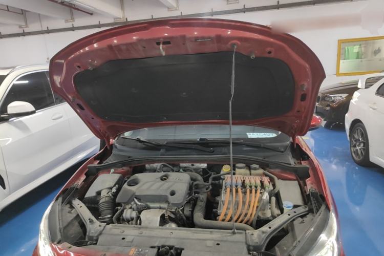 Used MG 6 New Energy 2018 45T E-DRIVE Intelligent Hybrid Premium Internet Edition Engine Bay