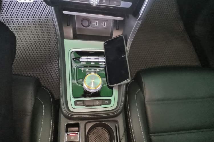 Used MG 6 New Energy 2018 45T E-DRIVE Intelligent Drive Hybrid PILOT Super Internet Edition Gear Lever