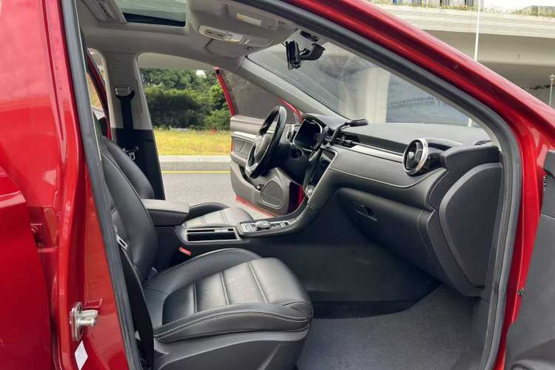 Used MG 6 New Energy 2018 45T E-DRIVE Intelligent Hybrid Premium Internet Edition Interior 4