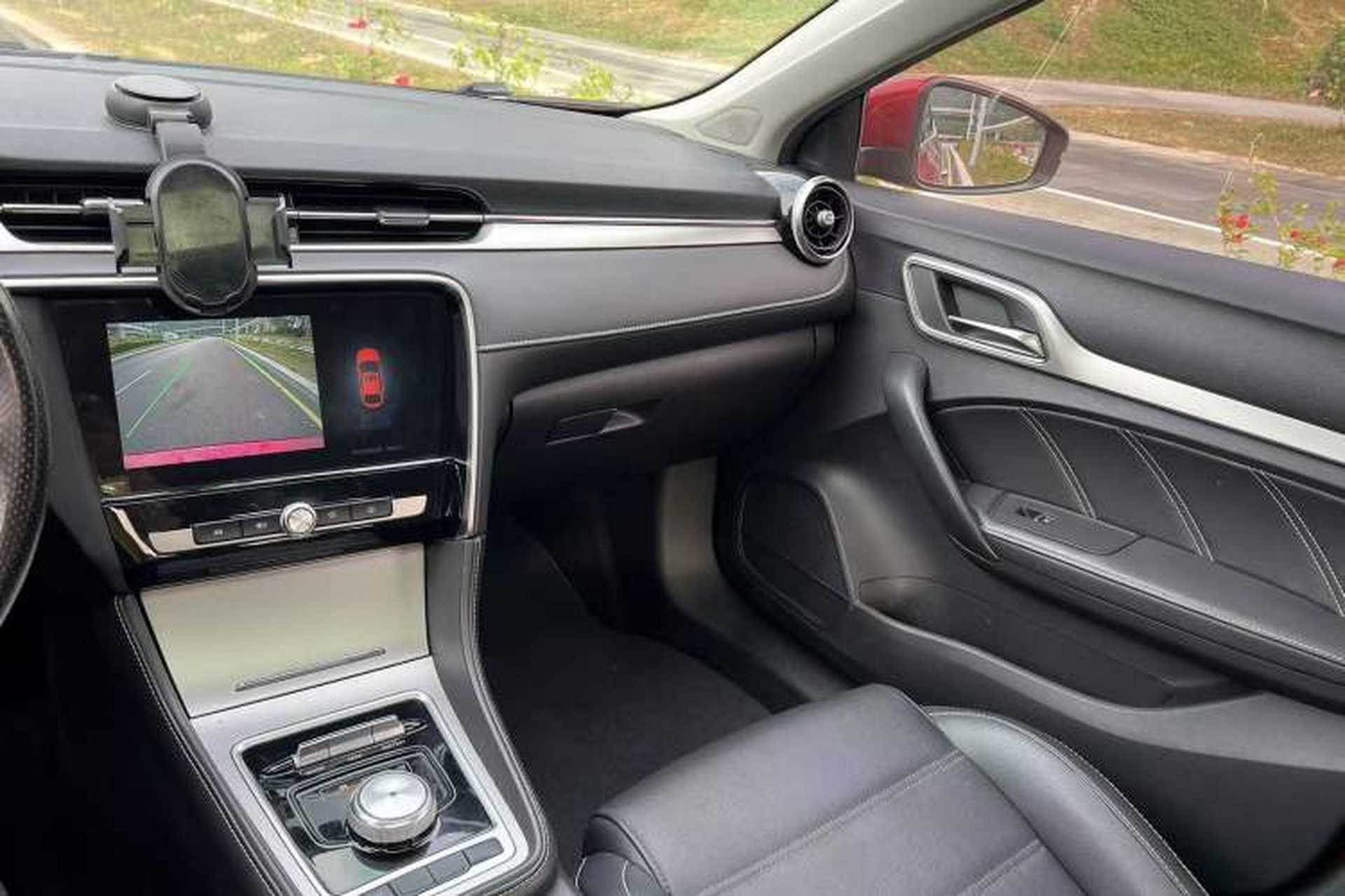 Used MG 6 New Energy 2018 45T E-DRIVE Intelligent Hybrid Premium Internet Edition Interior 7