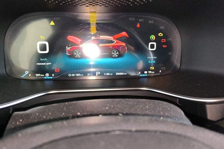 Used MG 6 New Energy 2018 45T E-DRIVE Intelligent Hybrid Premium Internet Edition Odometer Close Up